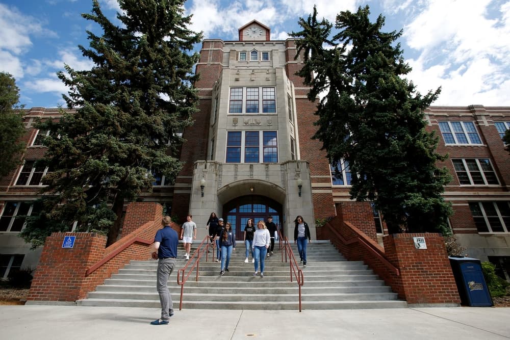 Colleges-Montana-State-University-Billings-Campus-03